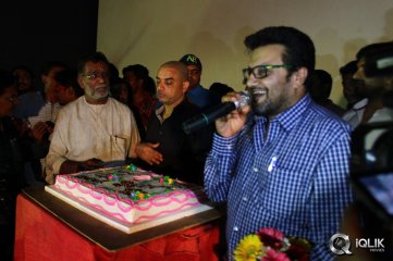 Yevadu Movie Success Tour